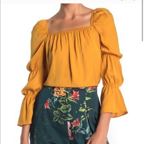 BCBGeneration Tops - BCBG square neck puff sleeve shirt